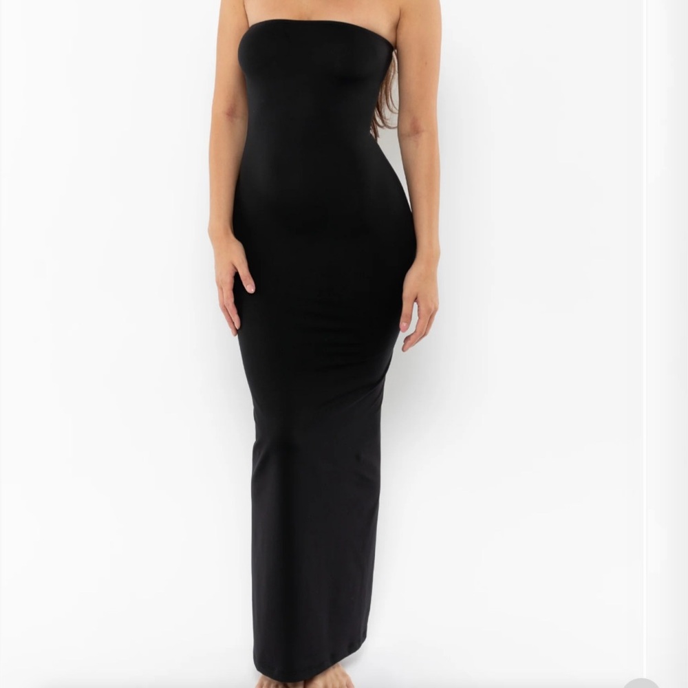 Elegant Black Strapless Dress